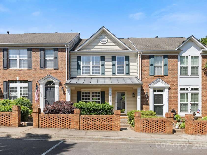 4100 B Christine Lane, Waxhaw, NC 28173.  MLS# CAR4255200, YatesRealty ID 11592. 