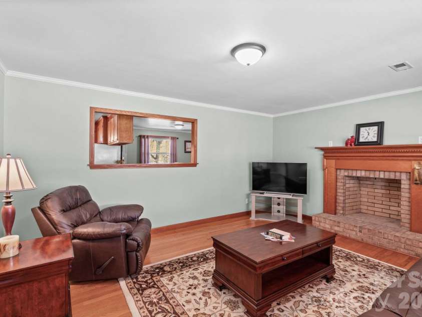5075 Lakeview Drive, Salisbury, NC 28147.  MLS# CAR4357722, YatesRealty ID 11592. 
