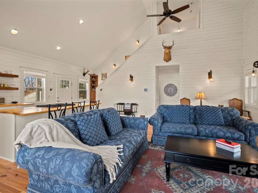 823 Silverstone Drive, Hendersonville, NC 28792.  MLS# CAR4357861, YatesRealty ID 11593. 