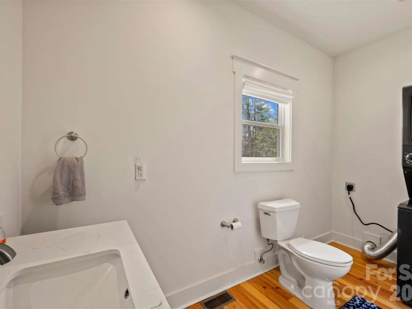 823 Silverstone Drive, Hendersonville, NC 28792.  MLS# CAR4357861, YatesRealty ID 11593. 