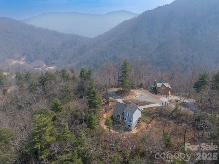 823 Silverstone Drive, Hendersonville, NC 28792.  MLS# CAR4357861, YatesRealty ID 11593. 