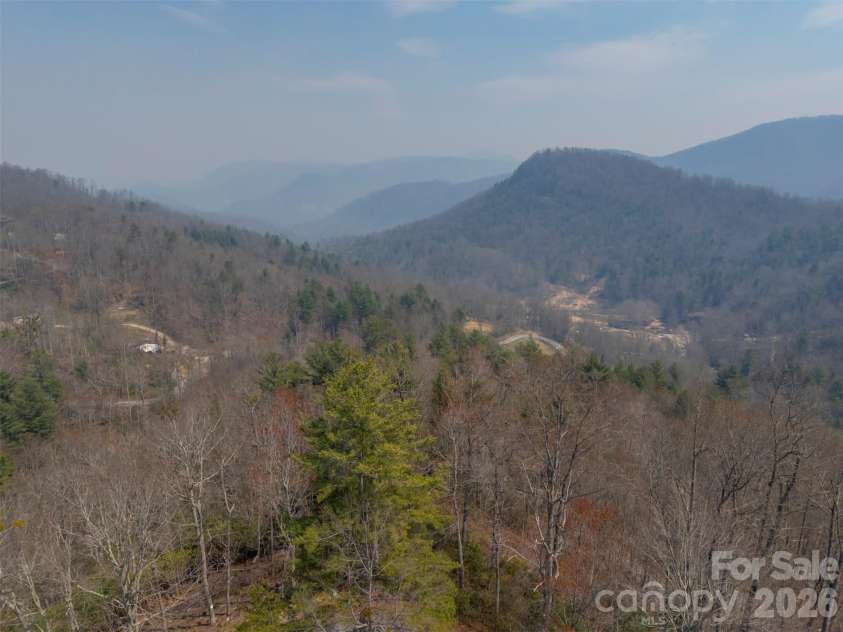823 Silverstone Drive, Hendersonville, NC 28792.  MLS# CAR4357861, YatesRealty ID 11593. 