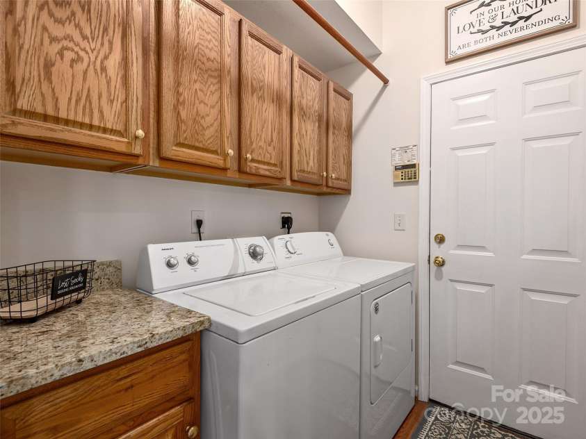 9 Madelyn Lane, Fairview, NC 28730.  MLS# CAR4247476, YatesRealty ID 11593. 