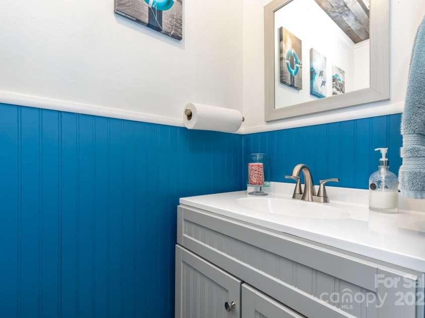 201 Olde Coach Lane, Crouse, NC 28033.  MLS# CAR4246849, YatesRealty ID 11595. 