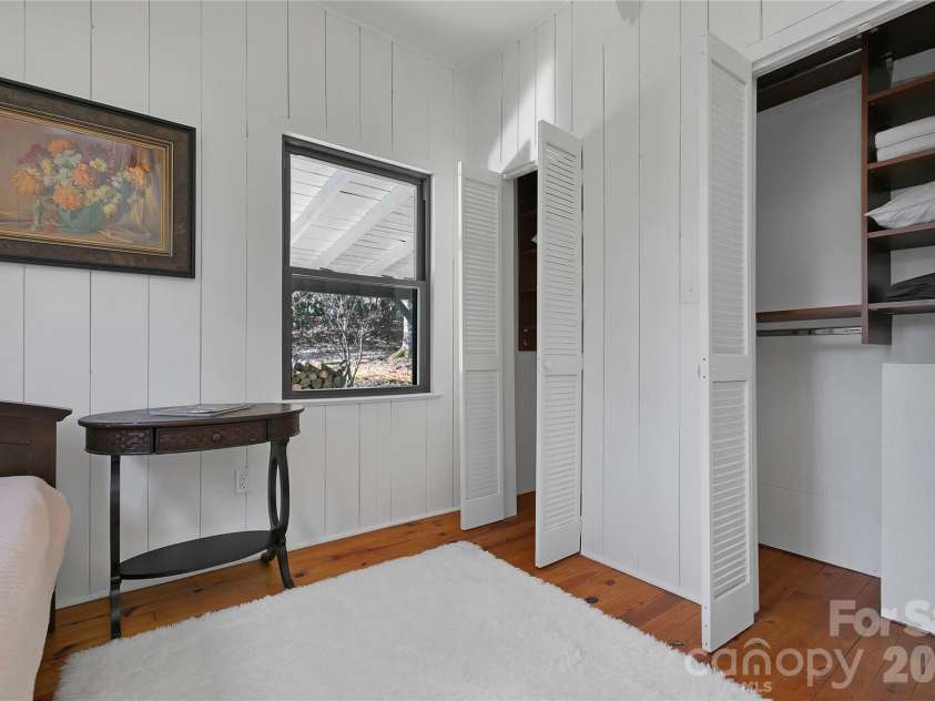 231 Cedar Lane, Brevard, NC 28712.  MLS# CAR4358033, YatesRealty ID 11596. 