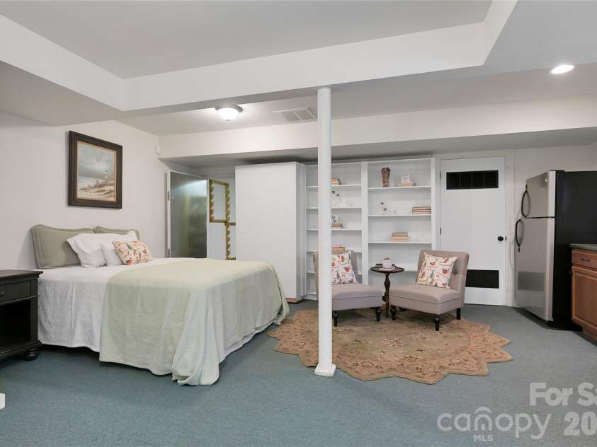 231 Cedar Lane, Brevard, NC 28712.  MLS# CAR4358033, YatesRealty ID 11596. 