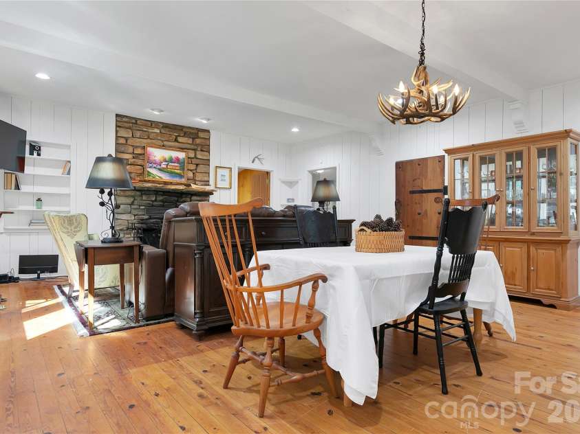 231 Cedar Lane, Brevard, NC 28712.  MLS# CAR4358033, YatesRealty ID 11596. Original Lodge