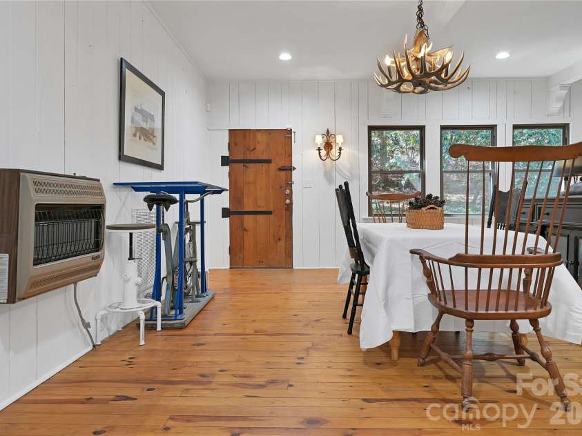 231 Cedar Lane, Brevard, NC 28712.  MLS# CAR4358033, YatesRealty ID 11596. Unique features