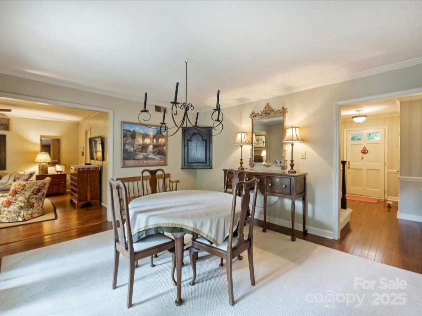 4464 Mullens Ford Road, Charlotte, NC 28226.  MLS# CAR4255434, YatesRealty ID 11596. Dining Room