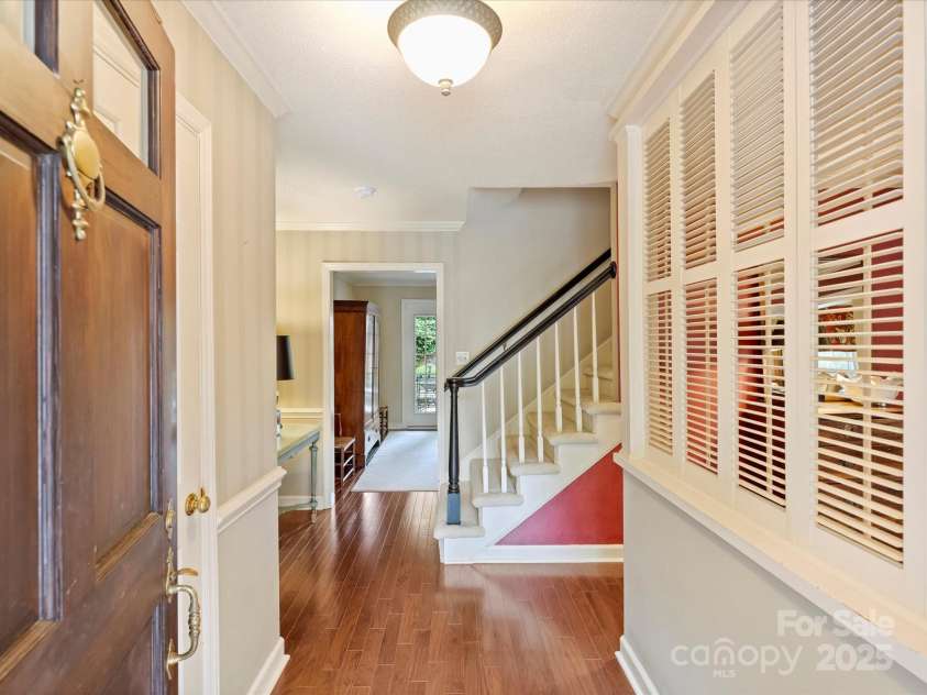 4464 Mullens Ford Road, Charlotte, NC 28226.  MLS# CAR4255434, YatesRealty ID 11596. Foyer