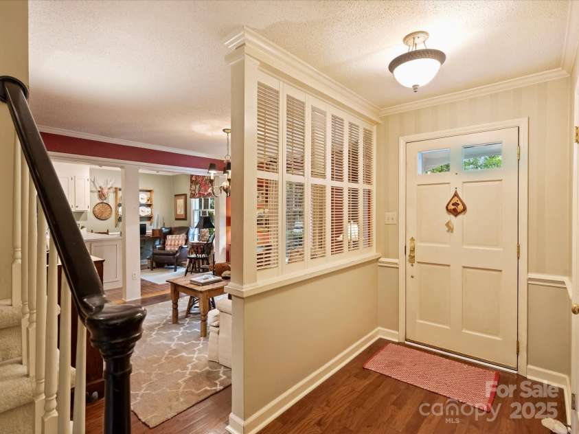 4464 Mullens Ford Road, Charlotte, NC 28226.  MLS# CAR4255434, YatesRealty ID 11596. Foyer