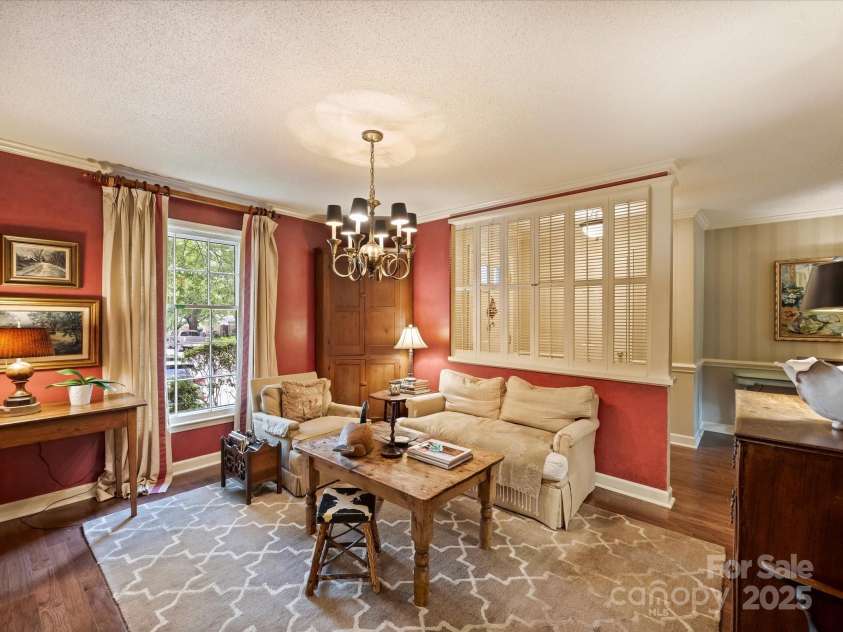 4464 Mullens Ford Road, Charlotte, NC 28226.  MLS# CAR4255434, YatesRealty ID 11596. Living Room
