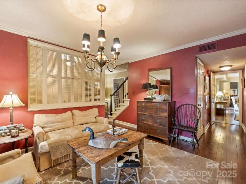 4464 Mullens Ford Road, Charlotte, NC 28226.  MLS# CAR4255434, YatesRealty ID 11596. Living Room