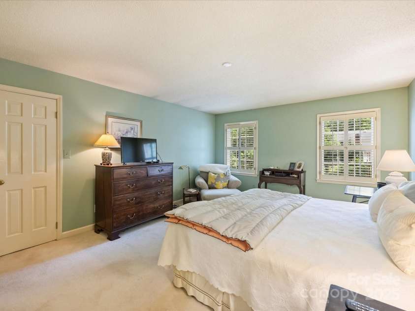 4464 Mullens Ford Road, Charlotte, NC 28226.  MLS# CAR4255434, YatesRealty ID 11596. Primary Bedroom