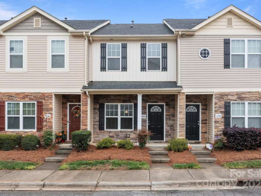 12550 McGrath Drive, Charlotte, NC 28269.  MLS# CAR4242569, YatesRealty ID 11597. 