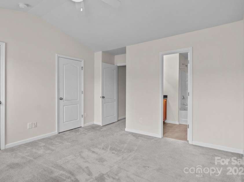 12550 McGrath Drive, Charlotte, NC 28269.  MLS# CAR4242569, YatesRealty ID 11597. 