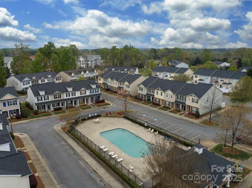 12550 McGrath Drive, Charlotte, NC 28269.  MLS# CAR4242569, YatesRealty ID 11597. 