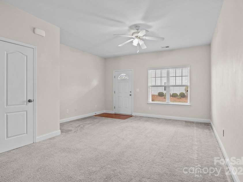 12550 McGrath Drive, Charlotte, NC 28269.  MLS# CAR4242569, YatesRealty ID 11597. Step into this open floor plan, streaming with natural light.