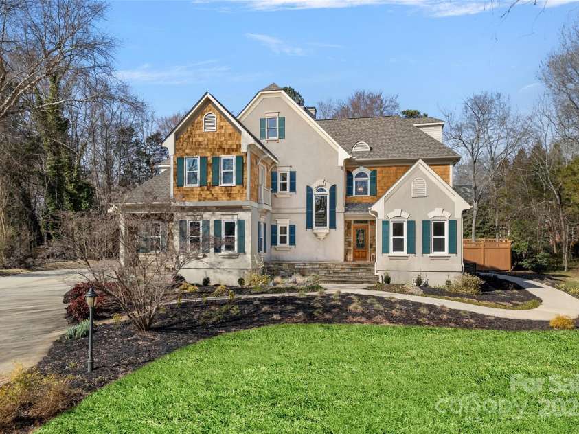 888 Craigmont Lane, Concord, NC 28027.  MLS# CAR4224101, YatesRealty ID 11598. 