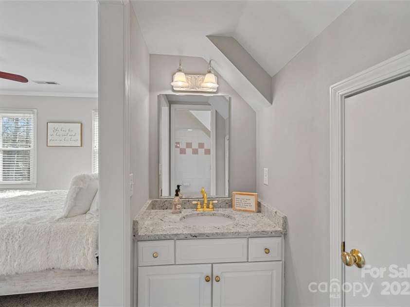 888 Craigmont Lane, Concord, NC 28027.  MLS# CAR4224101, YatesRealty ID 11598. 