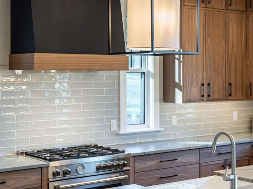 450 Barrington Drive, Asheville, NC 28803.  MLS# CAR4357746, YatesRealty ID 11599. 