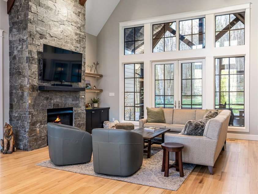 450 Barrington Drive, Asheville, NC 28803.  MLS# CAR4357746, YatesRealty ID 11599. 