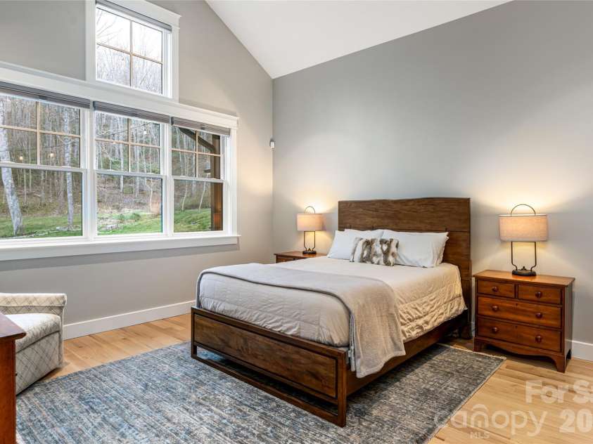 450 Barrington Drive, Asheville, NC 28803.  MLS# CAR4357746, YatesRealty ID 11599. 