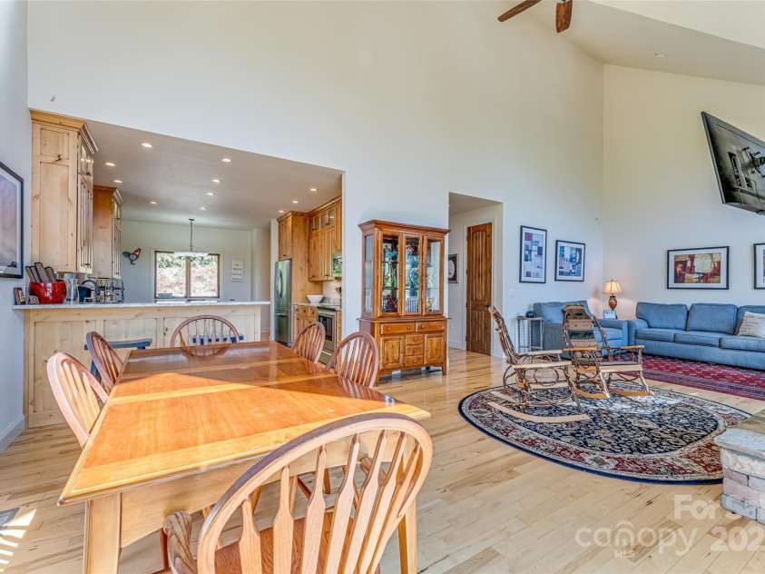 284 Mt. Mitchell Drive, Burnsville, NC 28714.  MLS# CAR4254446, YatesRealty ID 116. 