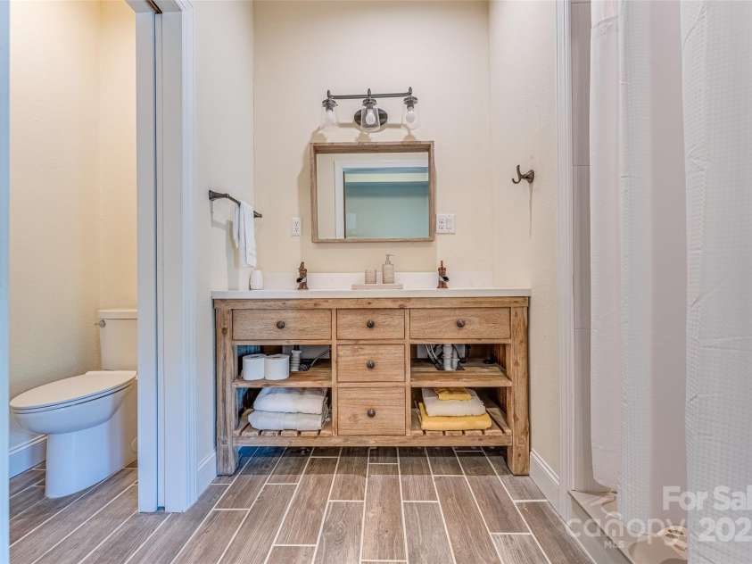 284 Mt. Mitchell Drive, Burnsville, NC 28714.  MLS# CAR4254446, YatesRealty ID 116. 