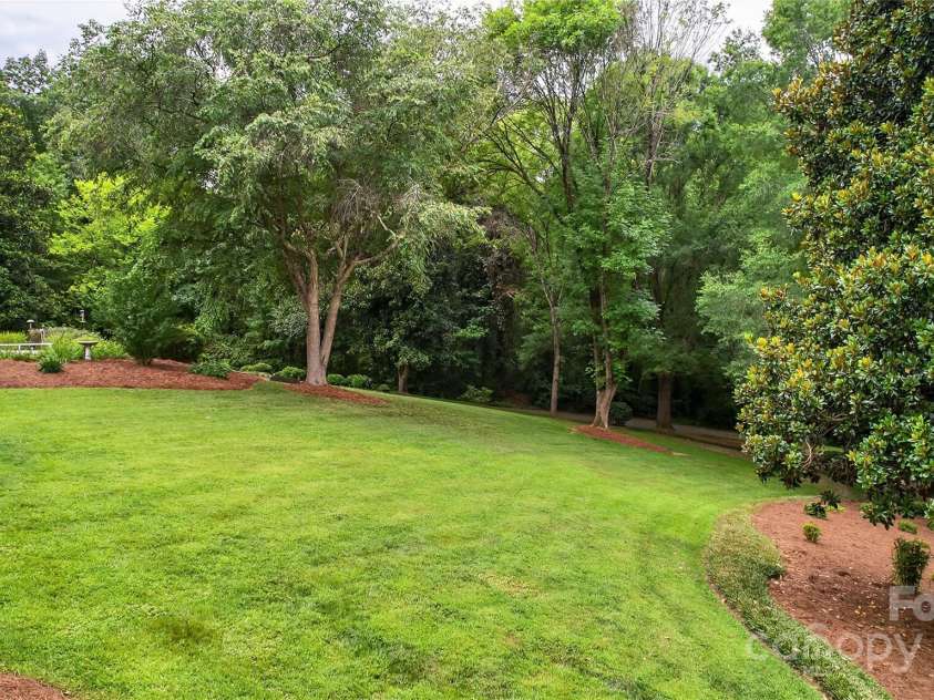 4141 Shattalon Drive, Winston Salem, NC 27106.  MLS# CAR4288994, YatesRealty ID 116. 