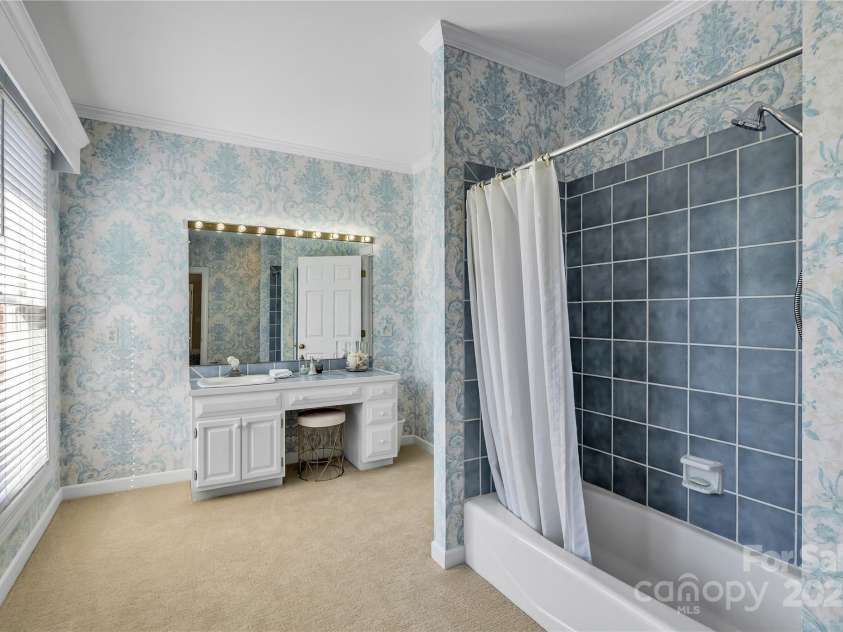 4141 Shattalon Drive, Winston Salem, NC 27106.  MLS# CAR4288994, YatesRealty ID 116. 