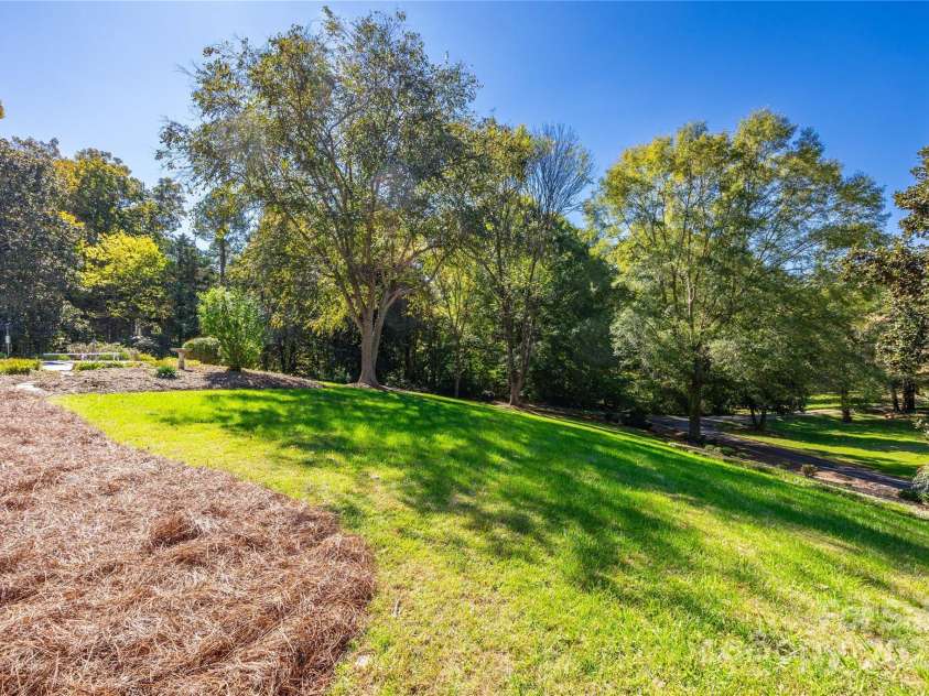 4141 Shattalon Drive, Winston Salem, NC 27106.  MLS# CAR4288994, YatesRealty ID 116. 