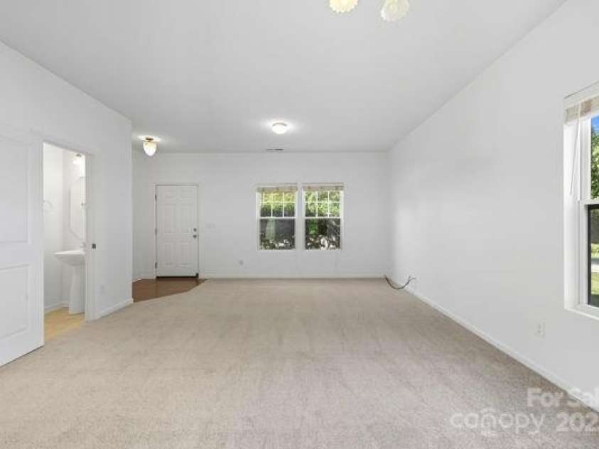 2060 Lake Vista Drive, Mount Holly, NC 28120.  MLS# CAR4300124, YatesRealty ID 1160. 