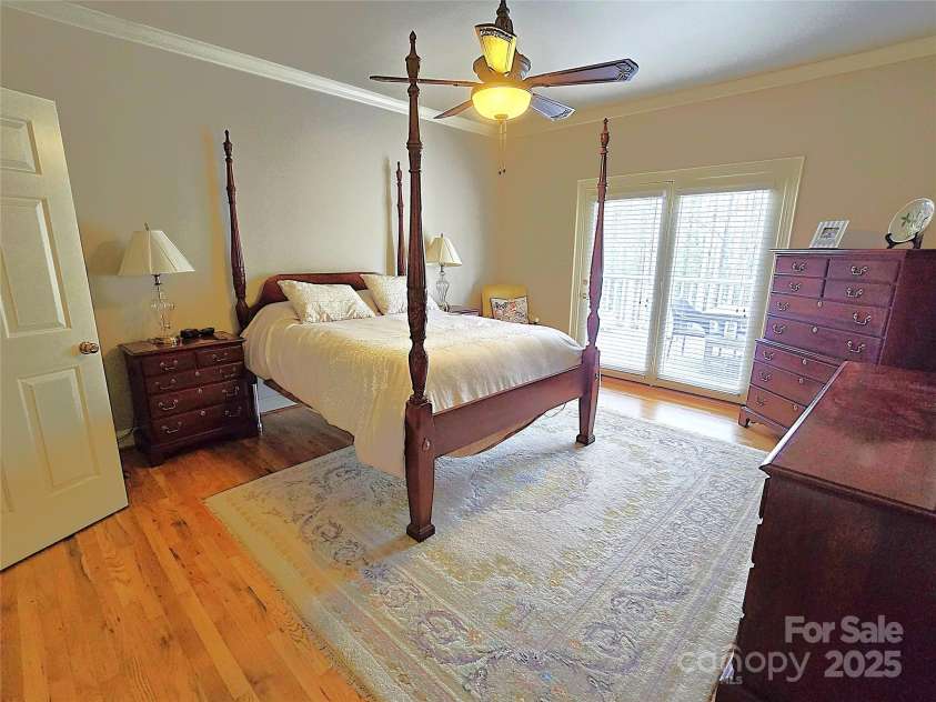 720 9th Avenue, Hickory, NC 28601.  MLS# CAR4224542, YatesRealty ID 1160. 