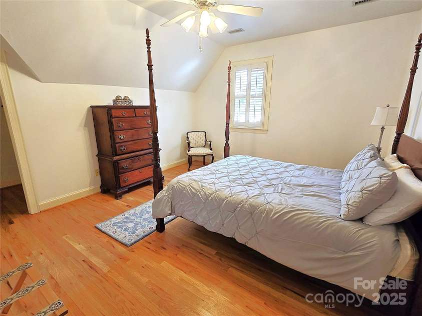 720 9th Avenue, Hickory, NC 28601.  MLS# CAR4224542, YatesRealty ID 1160. 