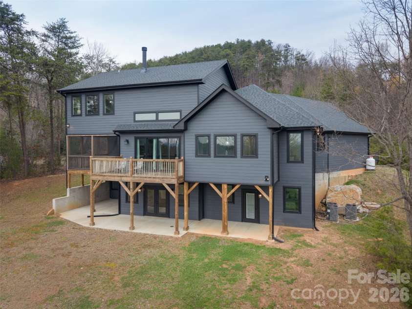 345 Preservation Trail, Columbus, NC 28722.  MLS# CAR4357487, YatesRealty ID 11600. 