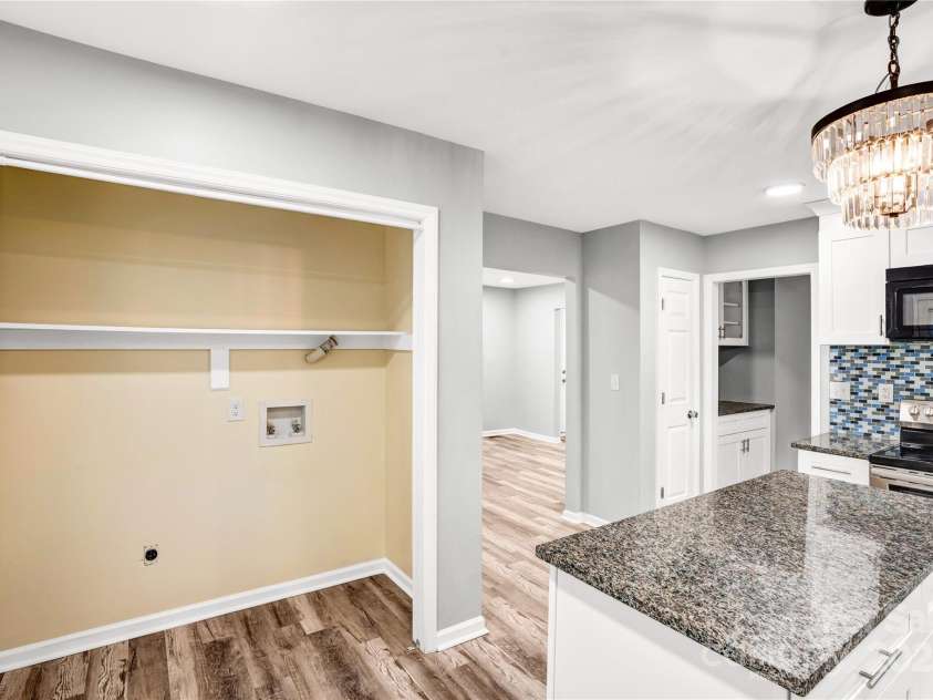 6628 Cool Water Court, Charlotte, NC 28215.  MLS# CAR4237203, YatesRealty ID 11600. 