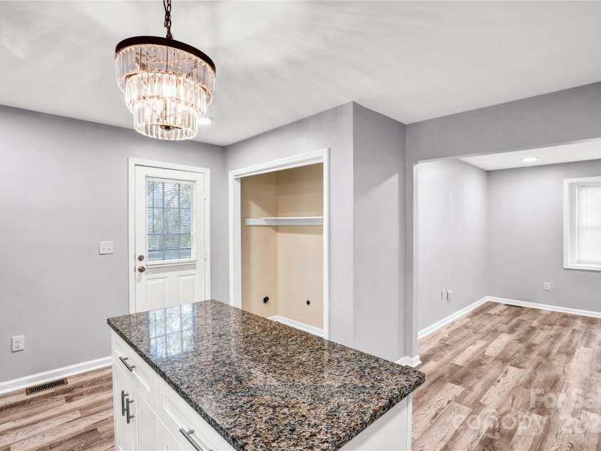 6628 Cool Water Court, Charlotte, NC 28215.  MLS# CAR4237203, YatesRealty ID 11600. 