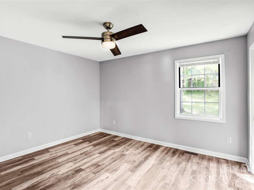 6628 Cool Water Court, Charlotte, NC 28215.  MLS# CAR4237203, YatesRealty ID 11600. 