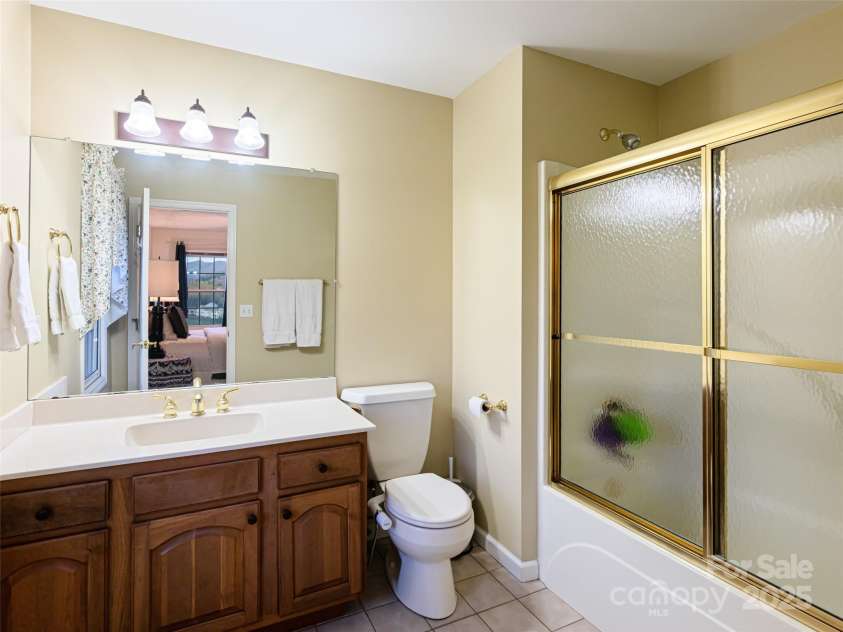 9 Meadow Glen Drive, Weaverville, NC 28787.  MLS# CAR4244294, YatesRealty ID 11601. 