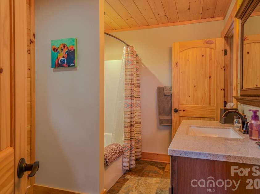 9147 Shortoff View Terrace, Nebo, NC 28761.  MLS# CAR4358126, YatesRealty ID 11601. 