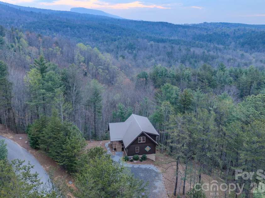 9147 Shortoff View Terrace, Nebo, NC 28761.  MLS# CAR4358126, YatesRealty ID 11601. 