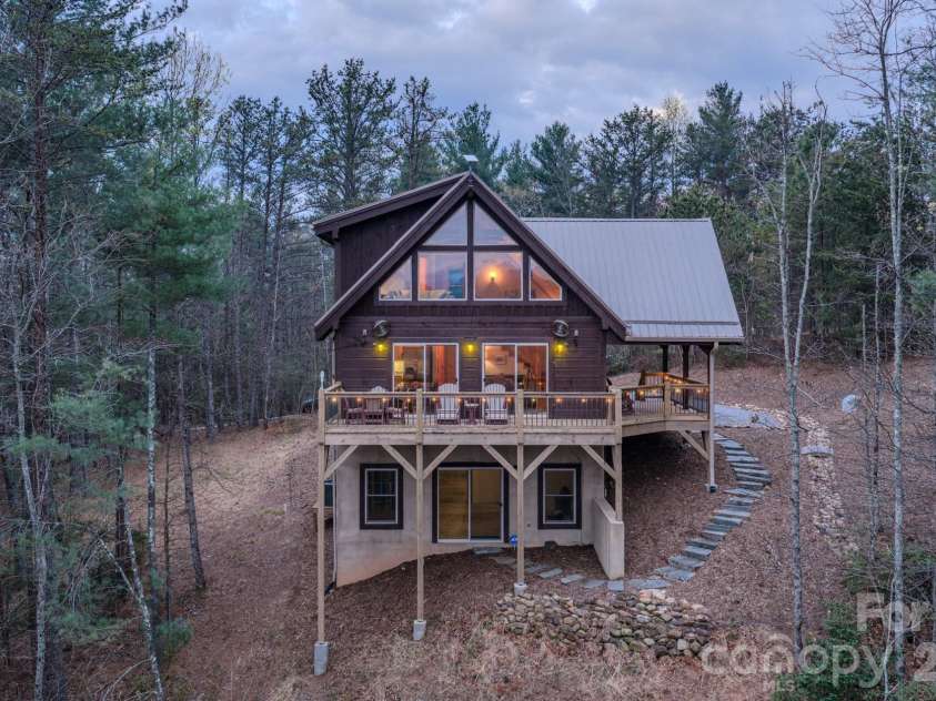 9147 Shortoff View Terrace, Nebo, NC 28761.  MLS# CAR4358126, YatesRealty ID 11601. 