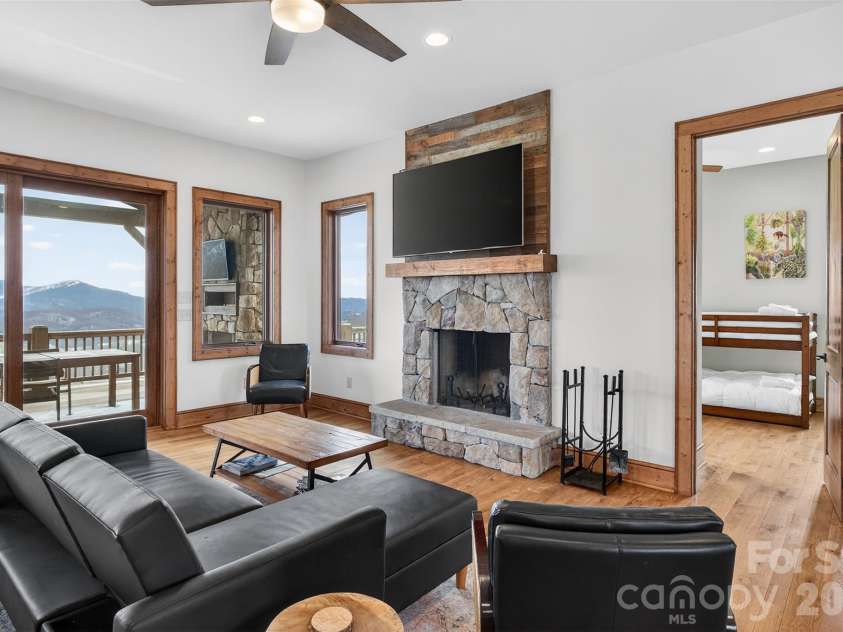 352 Great Sky Drive, Banner Elk, NC 28604.  MLS# CAR4357717, YatesRealty ID 11602. 