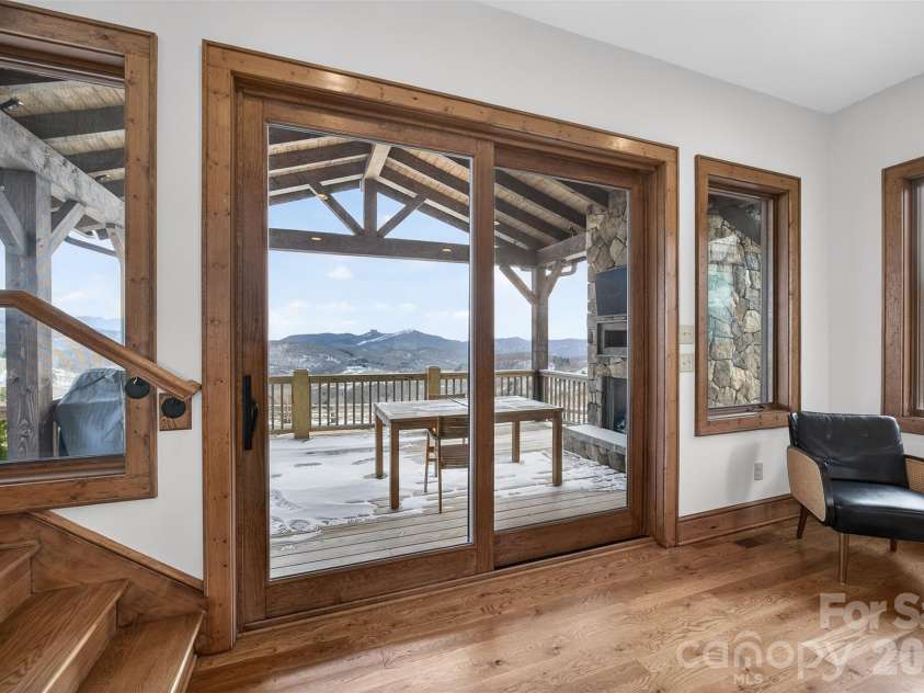 352 Great Sky Drive, Banner Elk, NC 28604.  MLS# CAR4357717, YatesRealty ID 11602. 