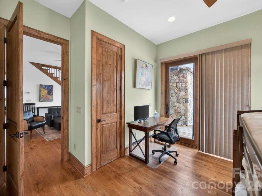 352 Great Sky Drive, Banner Elk, NC 28604.  MLS# CAR4357717, YatesRealty ID 11602. 