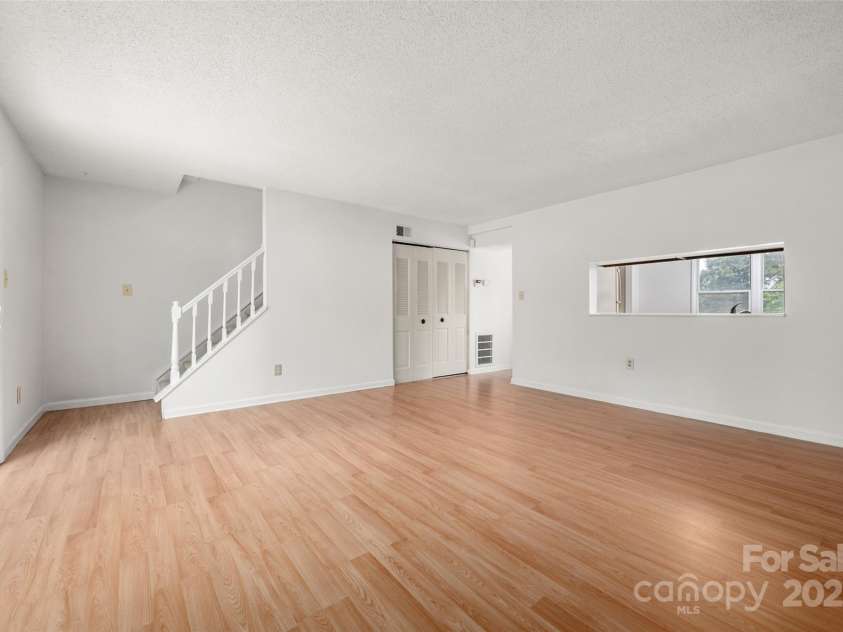 7309 Pebblestone Drive, Charlotte, NC 28212.  MLS# CAR4249621, YatesRealty ID 11602. 