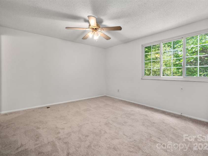 7309 Pebblestone Drive, Charlotte, NC 28212.  MLS# CAR4249621, YatesRealty ID 11602. 