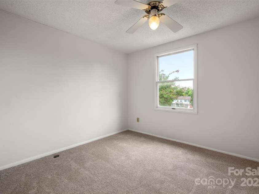 7309 Pebblestone Drive, Charlotte, NC 28212.  MLS# CAR4249621, YatesRealty ID 11602. 