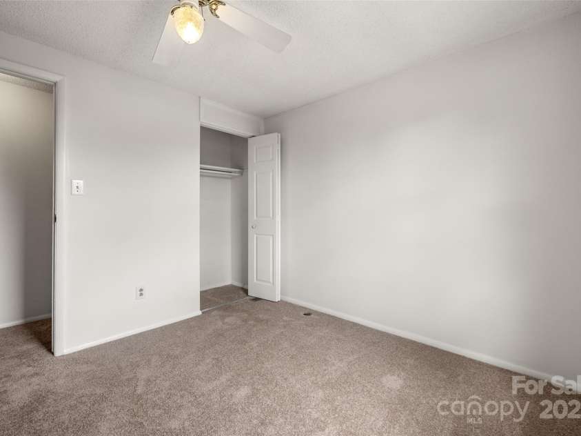 7309 Pebblestone Drive, Charlotte, NC 28212.  MLS# CAR4249621, YatesRealty ID 11602. 